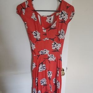 Fun 1940's style dress! Gently used